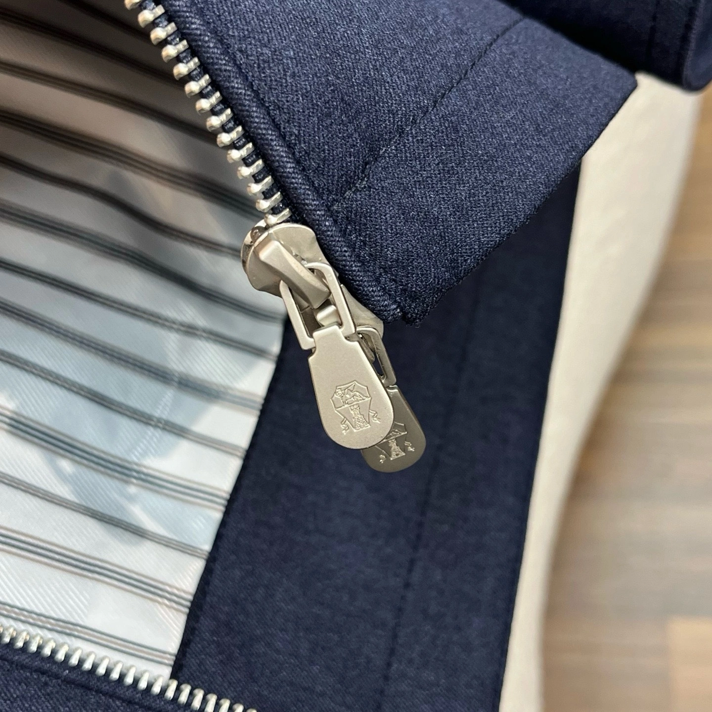 wg.luxury -- 2ru9588o 3colour item: E-F443J1234-3H